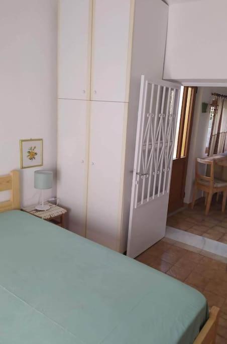 Beautiful Cottage Over-Viewing Samos Bay. المظهر الخارجي الصورة